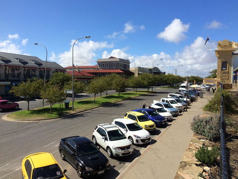 Adelaide - Semaphore Beach Front - Hotel Accommodation 26