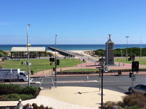 Adelaide - Semaphore Beach Front - Hotel Accommodation 25