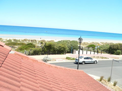 Brighton Beach House - Hotel Accommodation 11