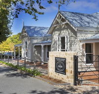 Grandview Homes Accommodation - The Adelaide - Hotel Accommodation
