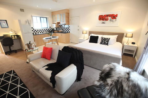 Wine And Roses Bed And Breakfast - Hotel Accommodation 9