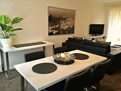 Adelaide DressCircle Apartments - Archer Street - Hotel Accommodation 26