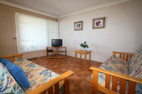 Lake Edge Apartments - Hotel Accommodation 15