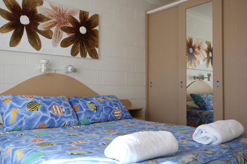 Lake Edge Apartments - Hotel Accommodation 18