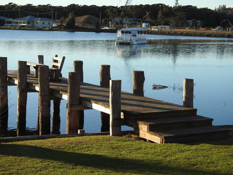Lake Edge Apartments - Hotel Accommodation 21