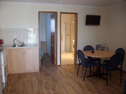 Jacko's Holiday Cabins - Hotel Accommodation 3