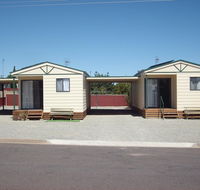 Jacko's Holiday Cabins - Hotel Accommodation