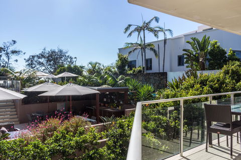 Bayview Beachfront Apartments, In Town Right On The Beach - Hotel Accommodation 44