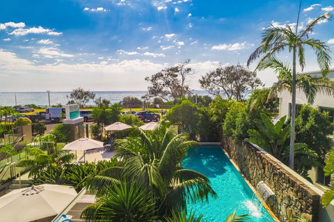 Bayview Beachfront Apartments, In Town Right On The Beach - Hotel Accommodation 0
