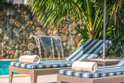 Bayview Beachfront Apartments, In Town Right On The Beach - Hotel Accommodation 4