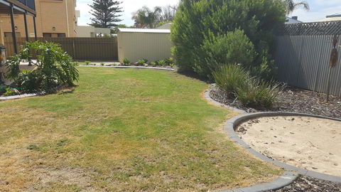 Beachside Escape On The Esplanade - Hotel Accommodation 11