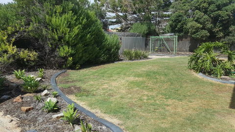 Beachside Escape On The Esplanade - Hotel Accommodation 12