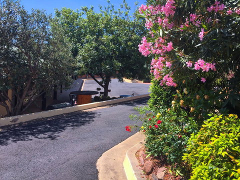 Ten Dollar Town Motel - Hotel Accommodation 20