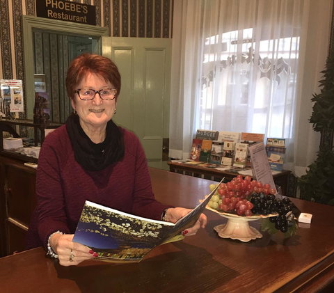 Ten Dollar Town Motel - Hotel Accommodation 18