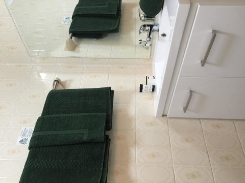 Ten Dollar Town Motel - Hotel Accommodation 8