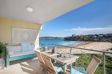 Beachfront Bliss - Hotel Accommodation 0