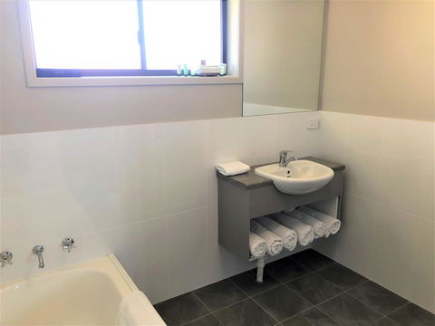 Bathurst Motor Inn - Hotel Accommodation 15
