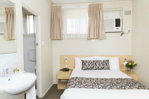 Bathurst Motor Inn - Hotel Accommodation 23