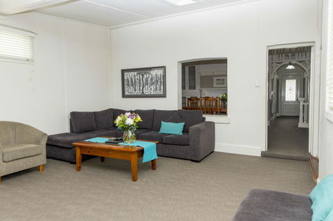 Bathurst Motor Inn - Hotel Accommodation 31