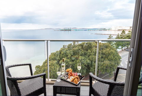 Port Lincoln Hotel - Hotel Accommodation 13