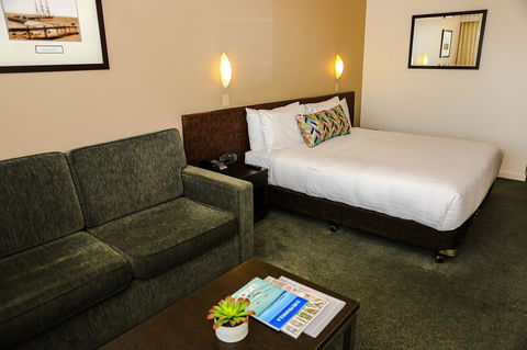 Port Lincoln Hotel - Hotel Accommodation 6