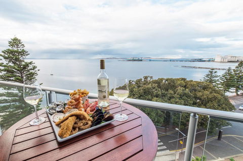 Port Lincoln Hotel - Hotel Accommodation 31