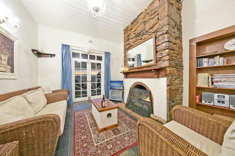 Vineyard Cottage BnB - Hotel Accommodation 3