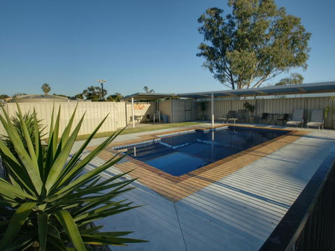 DBJ Holiday Units - Hotel Accommodation 2