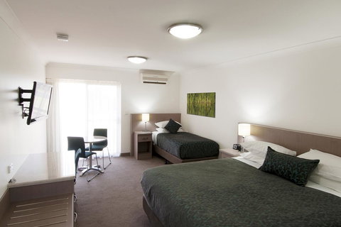 Loxton Community Hotel Motel - Hotel Accommodation 12