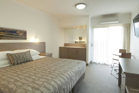 Loxton Community Hotel Motel - Hotel Accommodation 20