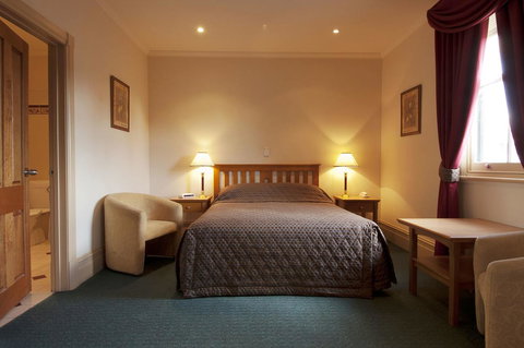 Loxton Community Hotel Motel - Hotel Accommodation 24