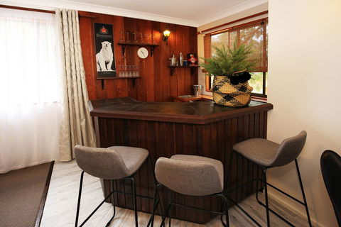 Hudson Bay @ Basin View-Pet Friendly-15 Mins To Hyams Beach - Hotel Accommodation 15