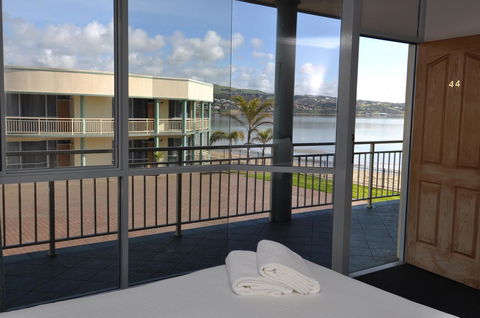 Hilton Beachfront Motel - Hotel Accommodation 0