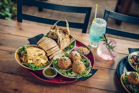 Mick O\'Sheas - Hotel Accommodation 10