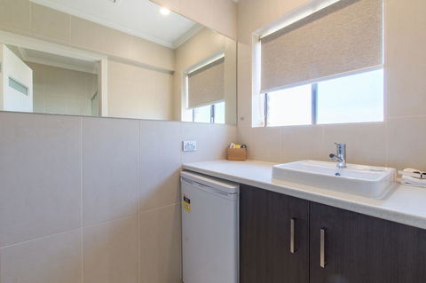 Mick O\'Sheas - Hotel Accommodation 26