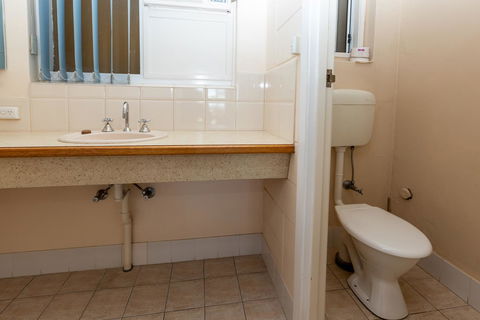 Blue Seas Motel - Hotel Accommodation 10