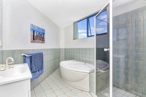 Sail Away - Hotel Accommodation 11