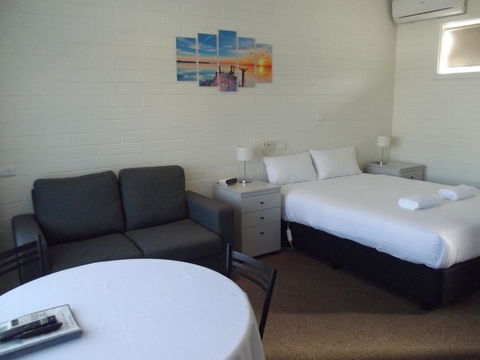 Guichen Bay Motel - Hotel Accommodation 3