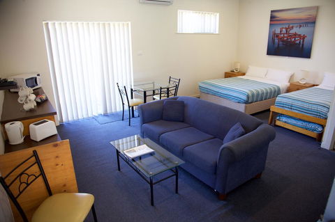 Guichen Bay Motel - Hotel Accommodation 44