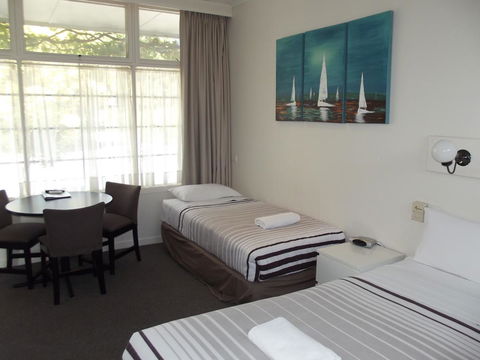 Guichen Bay Motel - Hotel Accommodation 19