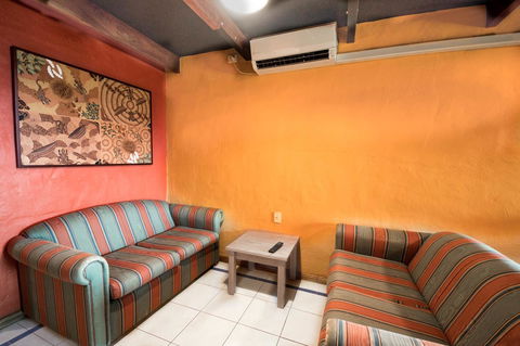 The Underground Motel - Hotel Accommodation 15