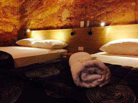 The Lookout Cave Underground Motel - Hotel Accommodation 28