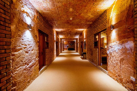 The Lookout Cave Underground Motel - Hotel Accommodation 7