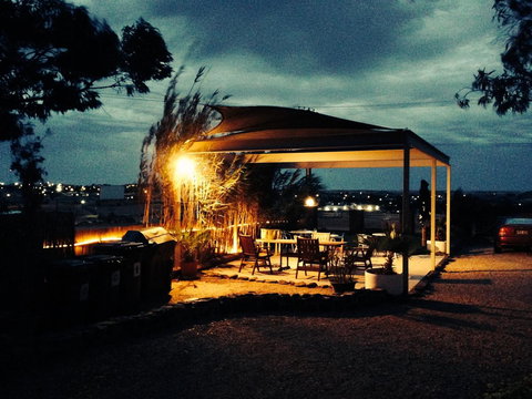 The Lookout Cave Underground Motel - Hotel Accommodation 14