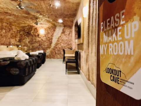 The Lookout Cave Underground Motel - Hotel Accommodation 4