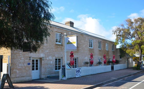 Caledonian Inn - Hotel Accommodation 28