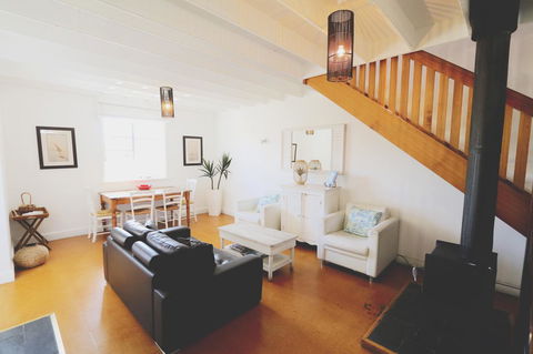 Caledonian Inn - Hotel Accommodation 27