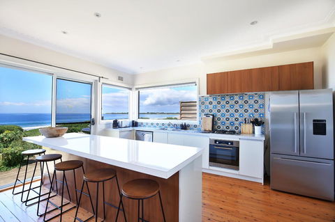 Culburra Beachhouse - Hotel Accommodation 1