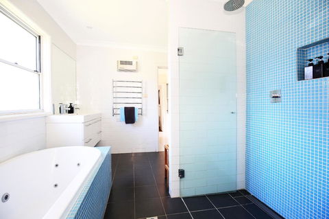 Culburra Beachhouse - Hotel Accommodation 22
