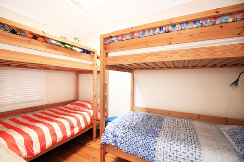 Culburra Beachhouse - Hotel Accommodation 20